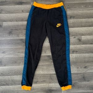 Nike Sweatpants NSW Polar Fleece - Size Small Women’s
